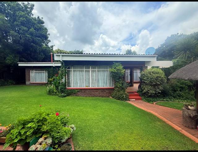 4 BEDROOM HOUSE FOR SALE IN FLORA GARDENS
